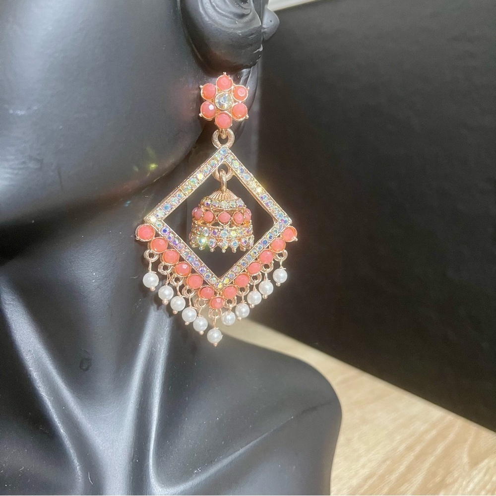 New! Elegant Gold and Pink Dangle Earrings
